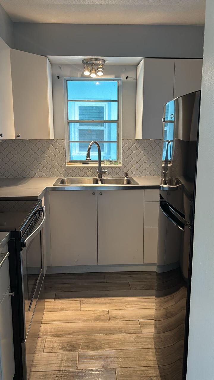 Kitchen Deep Cleaning - Professional Results